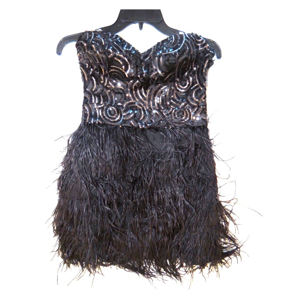 BEBE ISIS SEQUIN FEATHER DRESS 👗💕